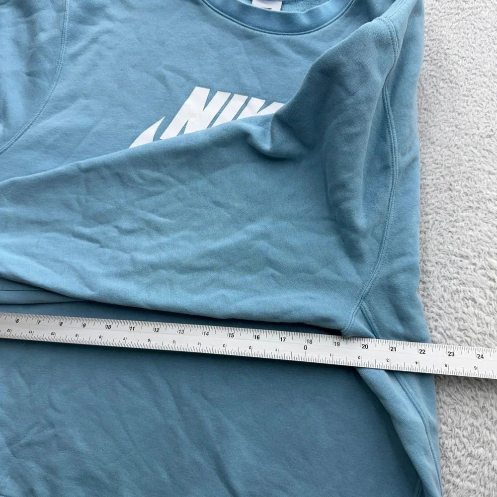 Nike Womens XL Crewneck Sweatshirt Light Blue Futura Logo Pullover Active